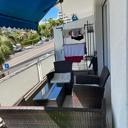 Frühstückspension D'hote Cannes 3*